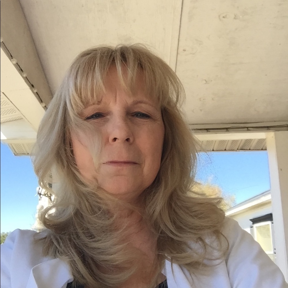 Meet your Posher, Vivian